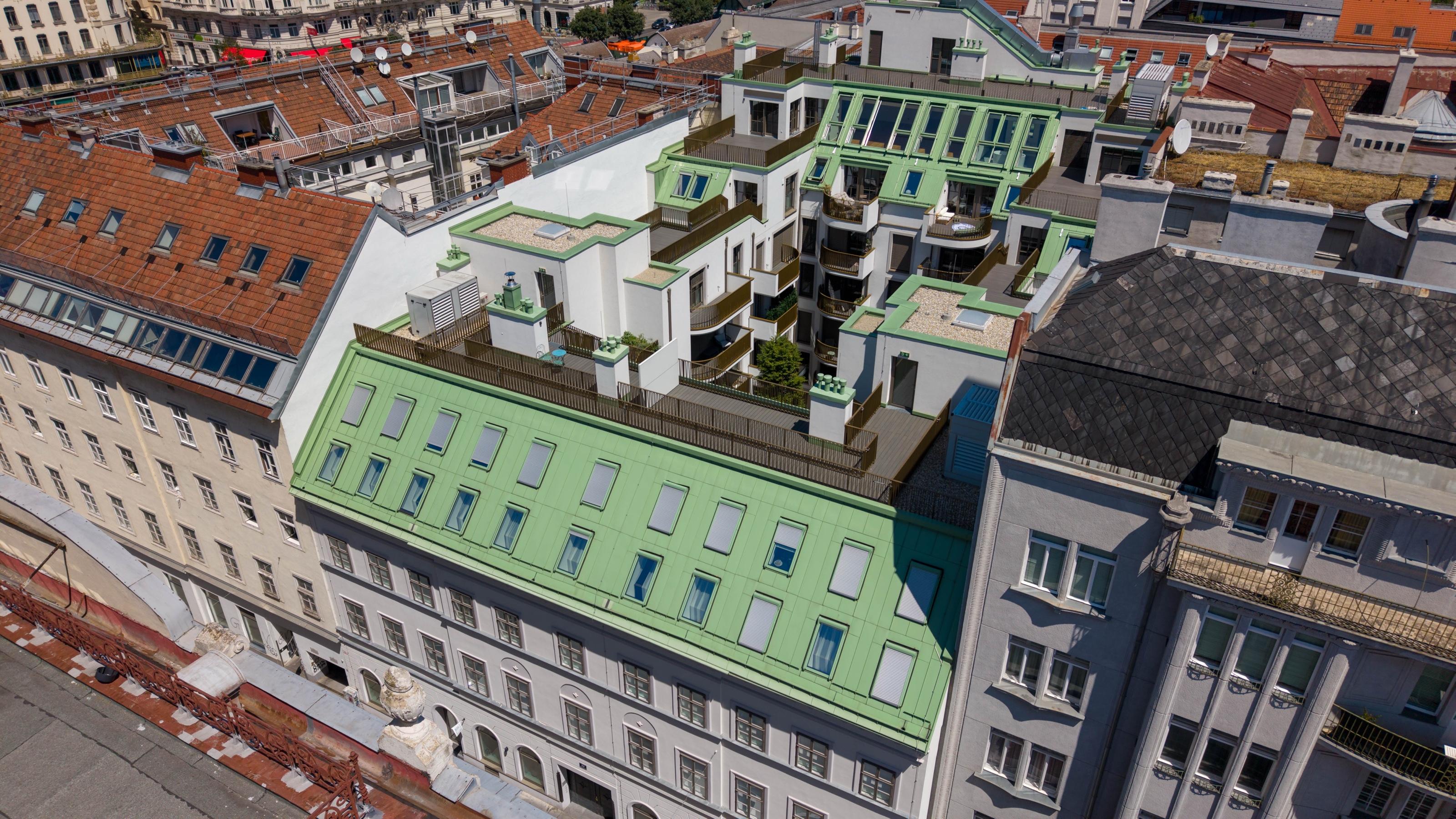 Patiniertes Kupfer-Zink-Dach mit neuer Dachterrasse am Projekt The Fusion, Ansicht 4
