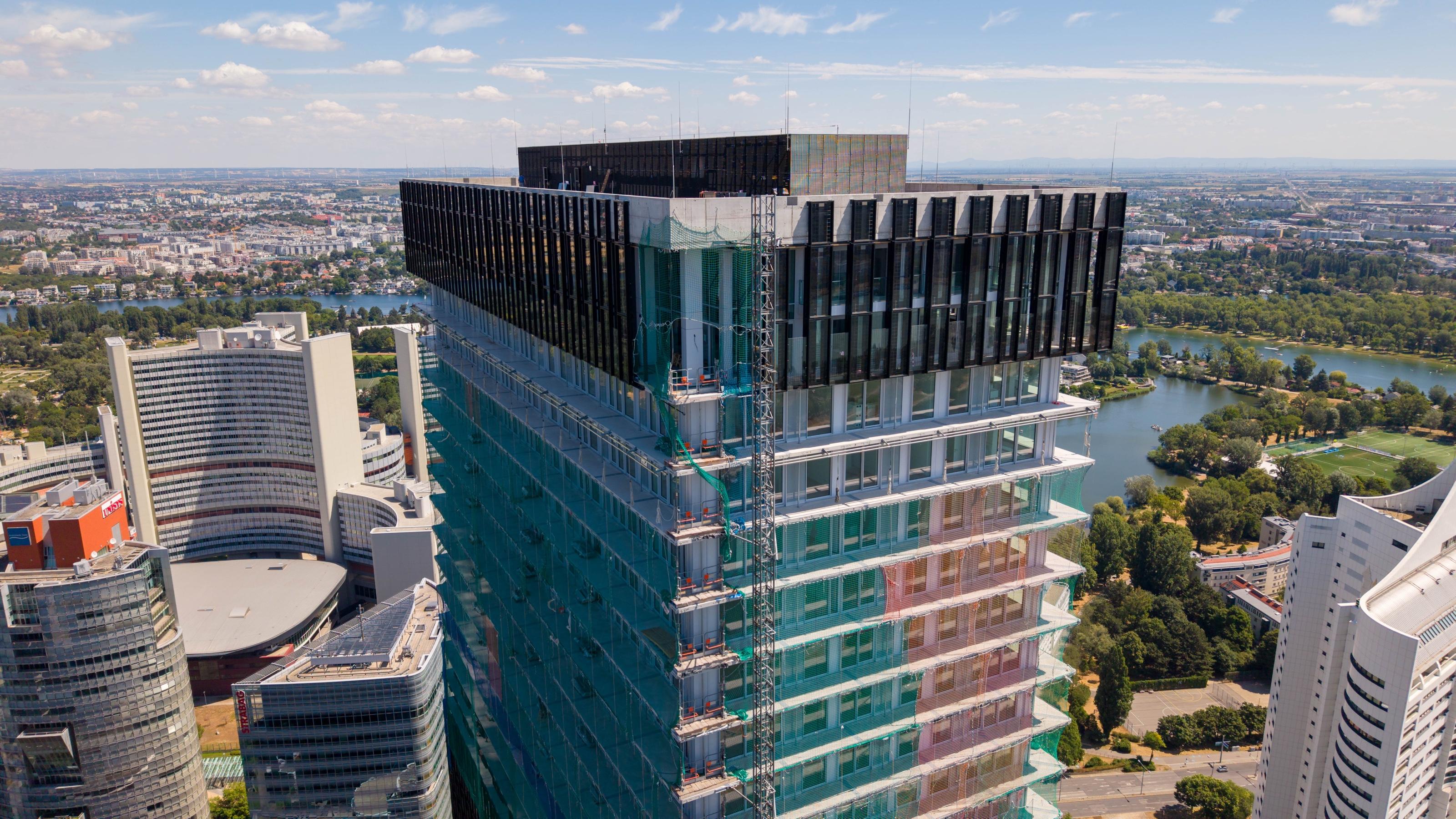 Flachdacharbeiten am DC Tower 2 in der Wiener Donau City, Ansicht 4