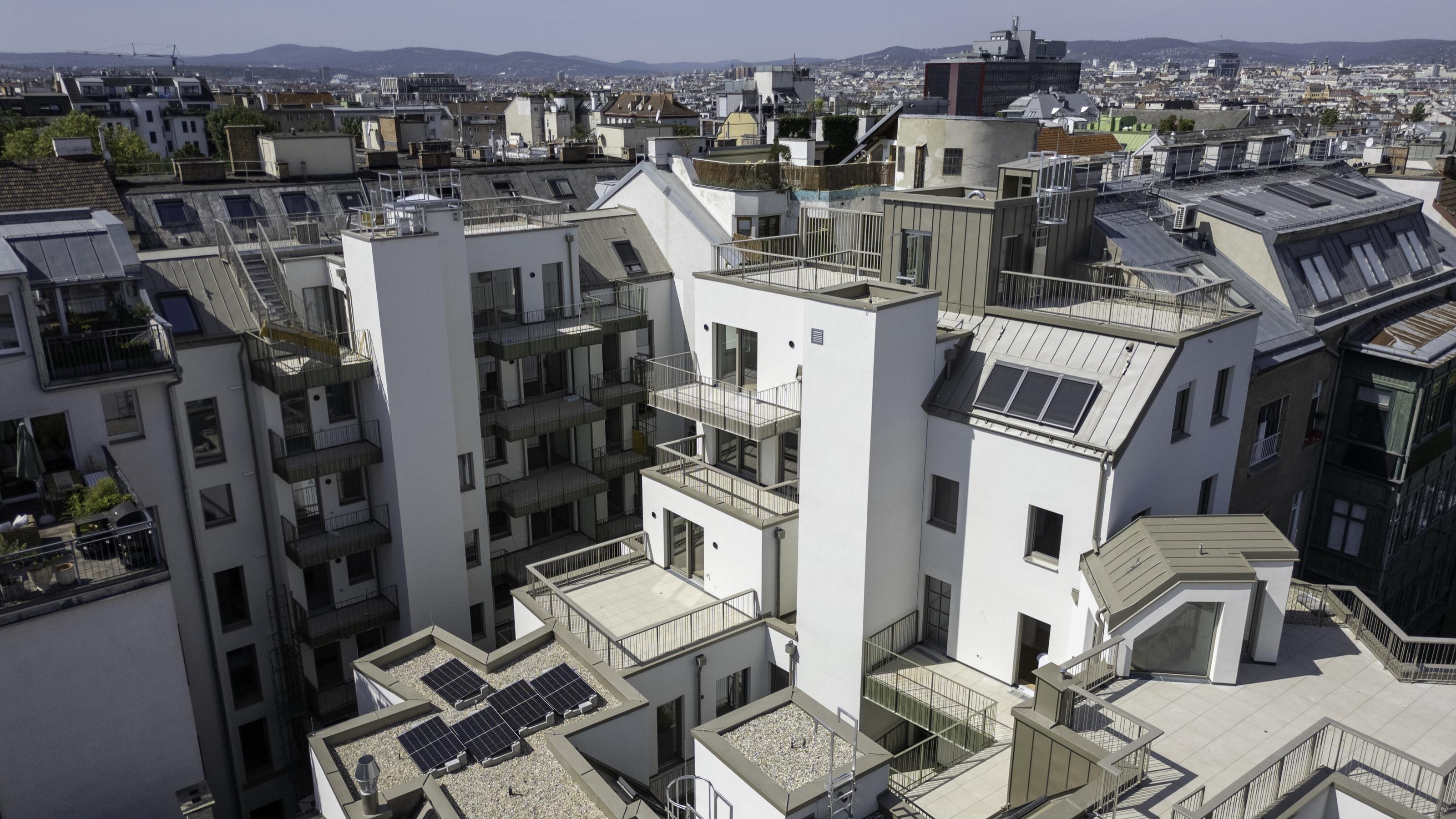Titanzink-Dachausbau mit Dachterrassen am Quartier Starhemberg in Wien, Ansicht 4